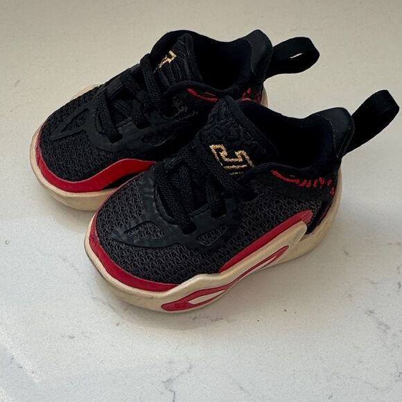 Baby Jordans - 2c - Picture 1 of 5